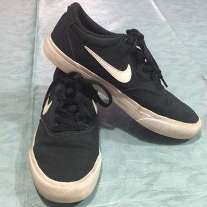 nike sb charge canvas obsidian